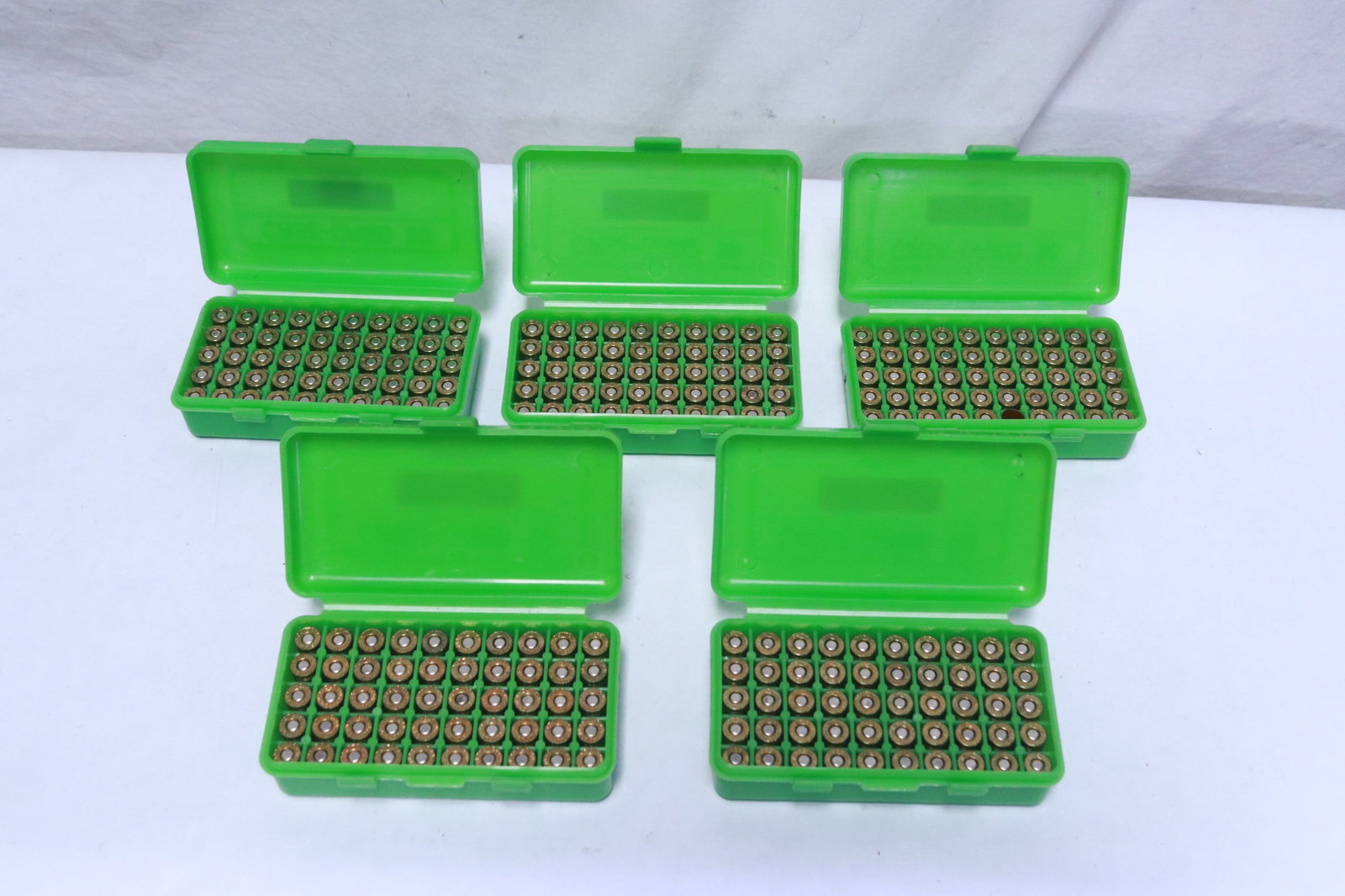 5 boxes 0.380 blank bullets, total 350 rounds: 5 boxes 0.380 blank bullets, total 350 rounds, NO shipping on this lot, local pickup only