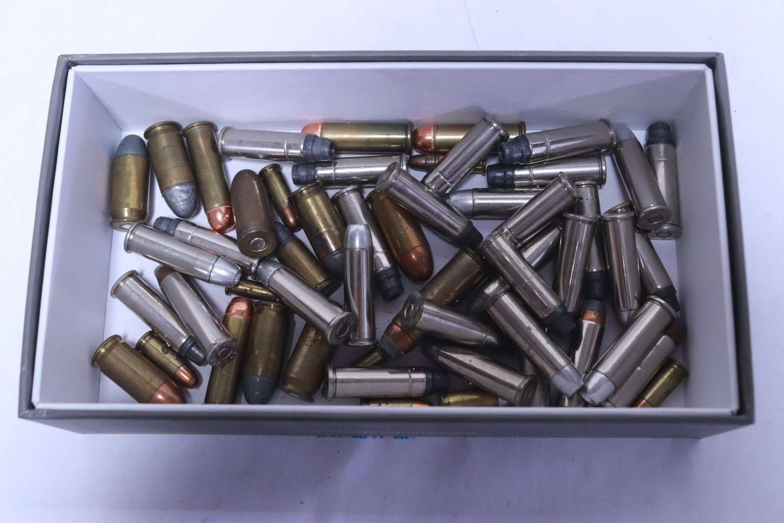 Approx. 50 round bullets: Approx. 50 round bullets, with approx. 30 round 0.380 and misc. 0.45 etc., NO shipping on this lot, local pickup only