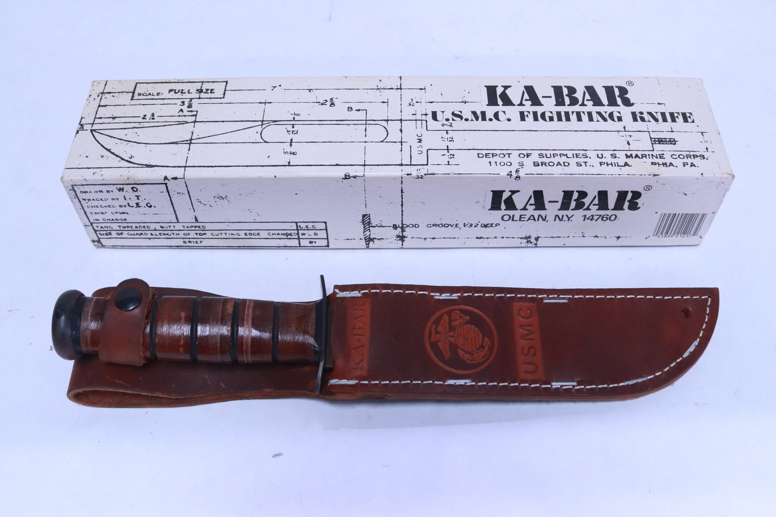 A KA-BAR US marine fighting knife (1 of 8)