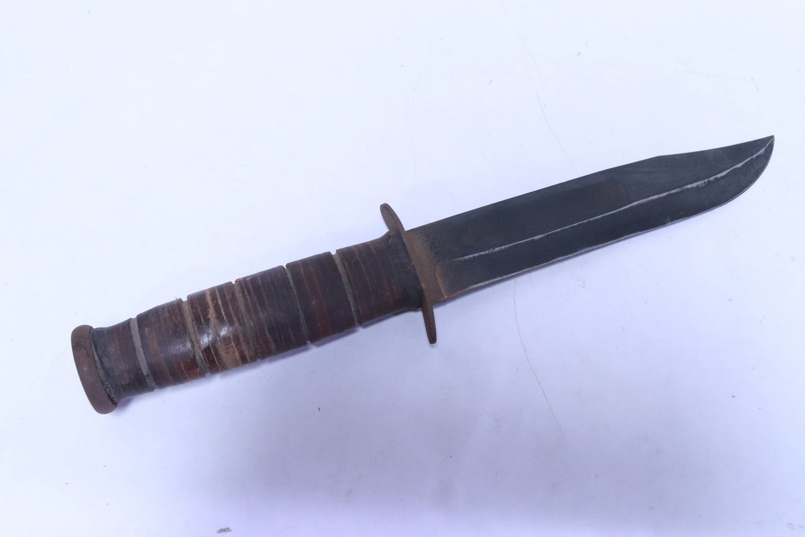 A KA-BAR US marine knife: A KA-BAR US marine knife, 12.1"L