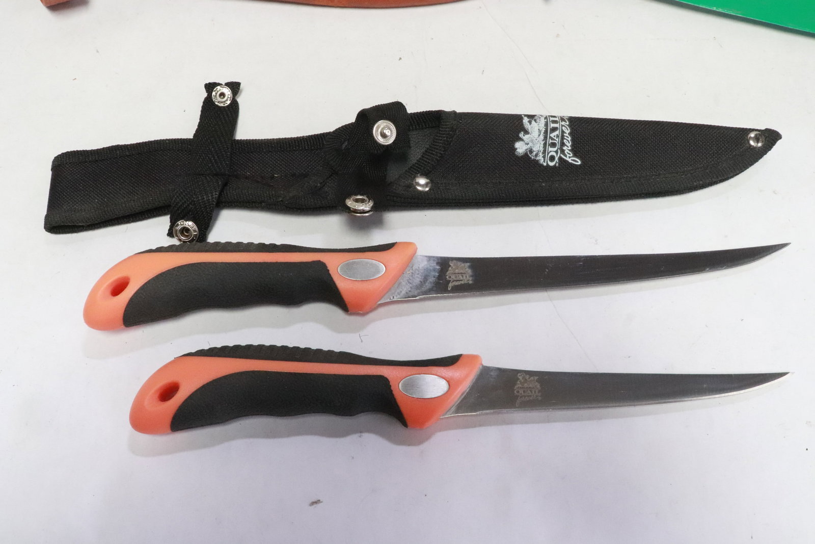 4 fish knives - 5