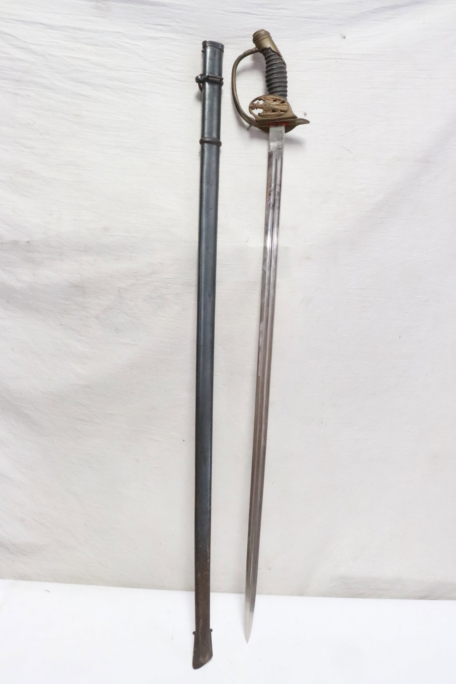 A Prussian model 1889 imperial infantry officer sword (1 of 8)