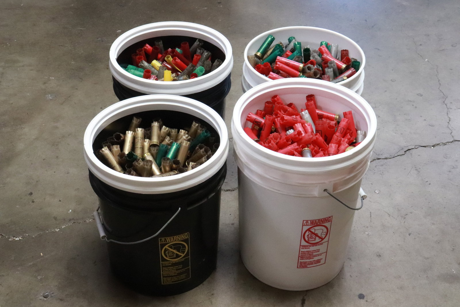 Approx. 2000 GA 12/20 used shotgun shells: Approx. 2000 GA 12/20 used shotgun shells