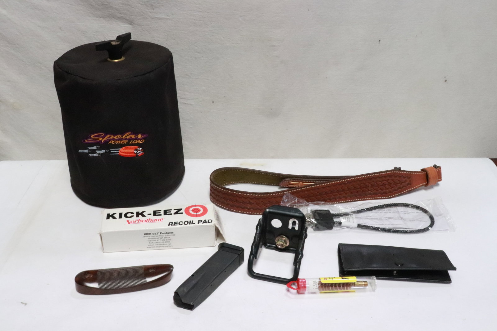 Lot of gun reloading tools, and misc. gun accessories (1 of 7)