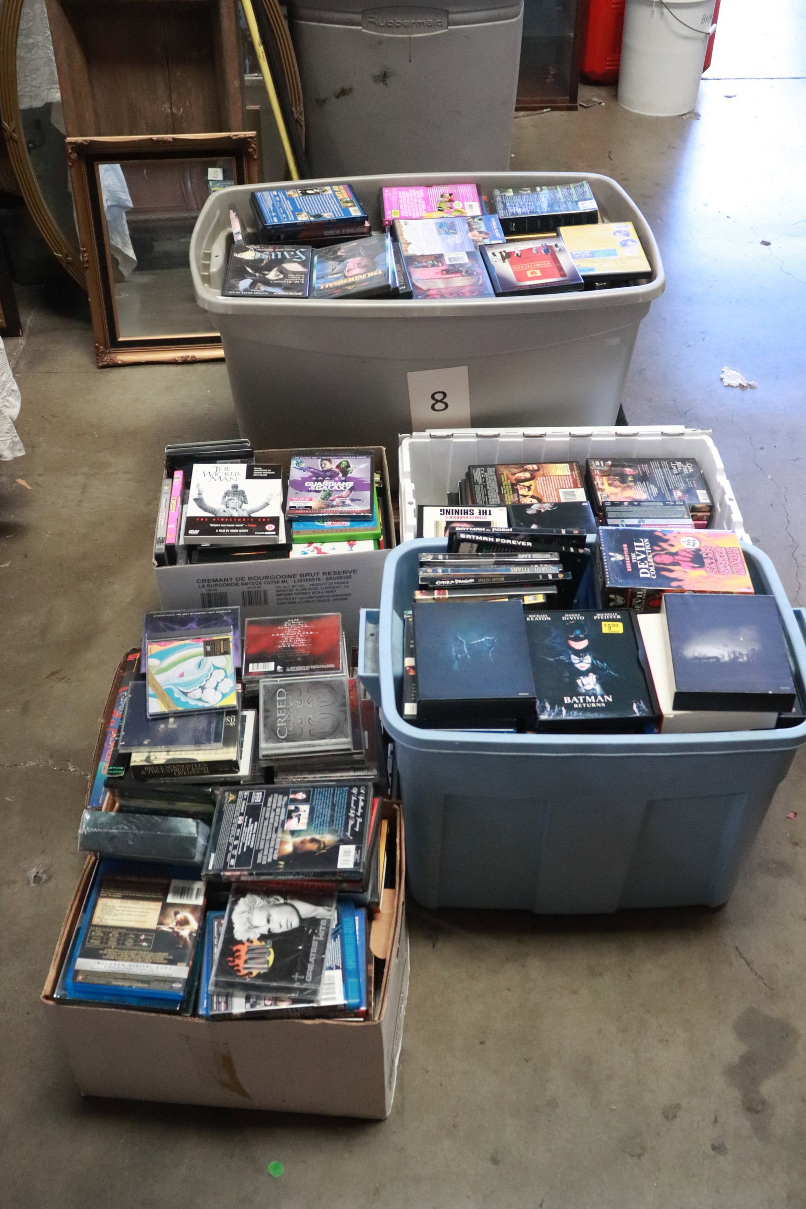 Large collection of DVD and VHS tapes: Large collection of DVD and VHS tapes, total pieces