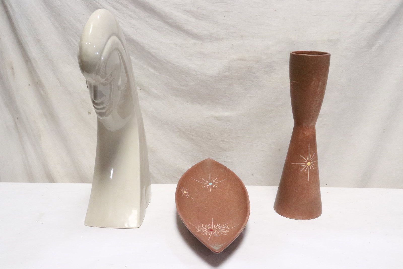 3 pieces large 50's porcelain and potteries: 3 pieces large 50's porcelain and potteries, 19.65"H, 15.7"x4.8"dia, 2.35"x20.15"x7.1"