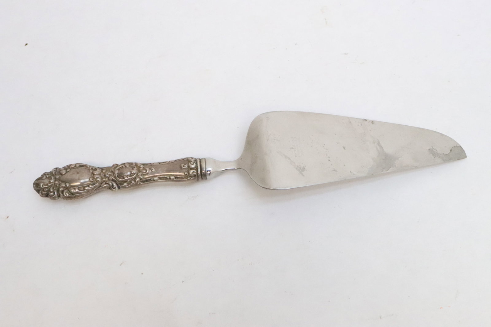 2 sterling handled serving pieces - 7