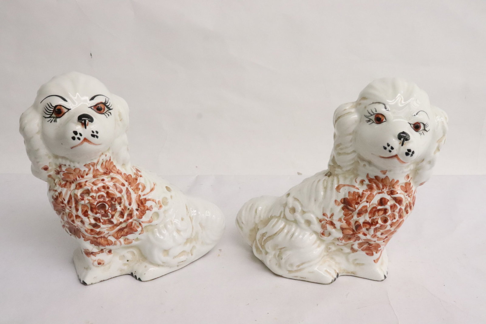 Pair Staffordshire style porcelain dogs: Pair Staffordshire style porcelain dogs, 5.25"H, 5.35"H