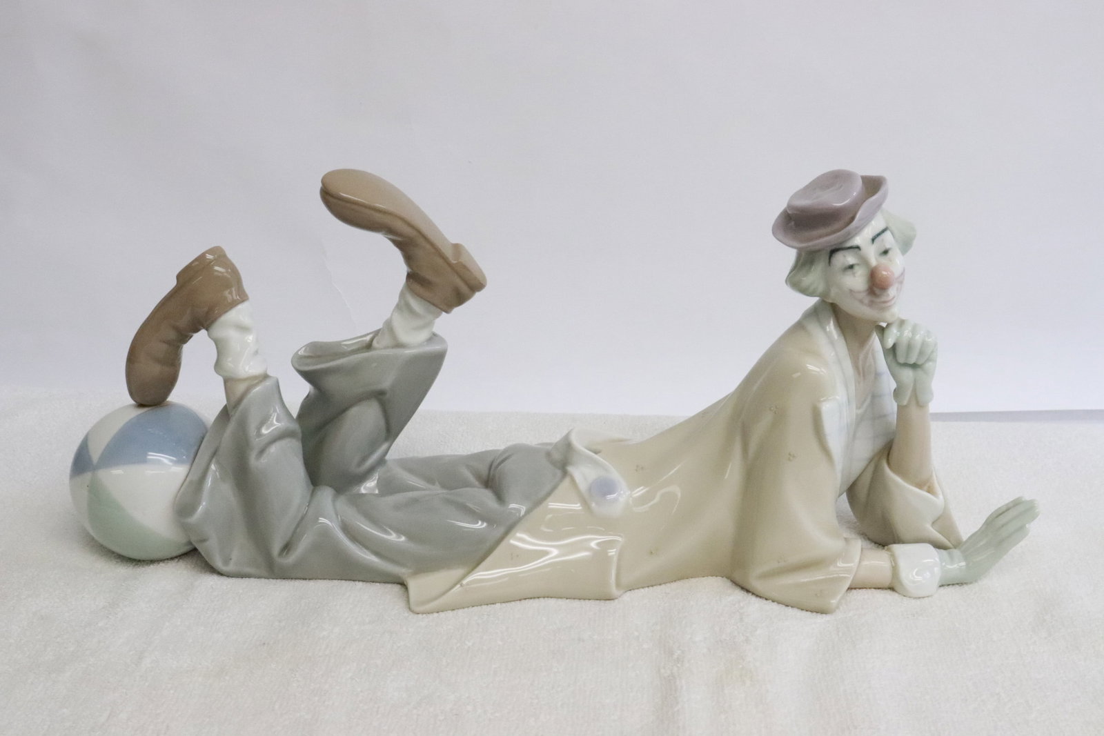 A large Lladro clown - 2