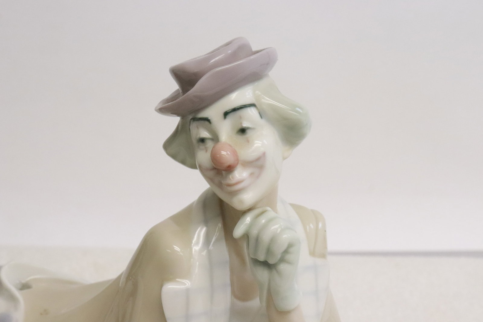 A large Lladro clown - 6
