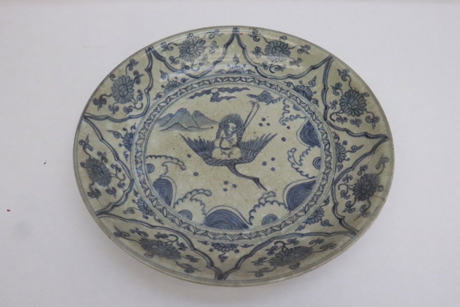 Ming Blank period b&w porcelain platter, c1400AD: An extremely rare Ming Blank period (空白期) blue and white porcelain platter, c1400AD, 2.7"x14.3"dia