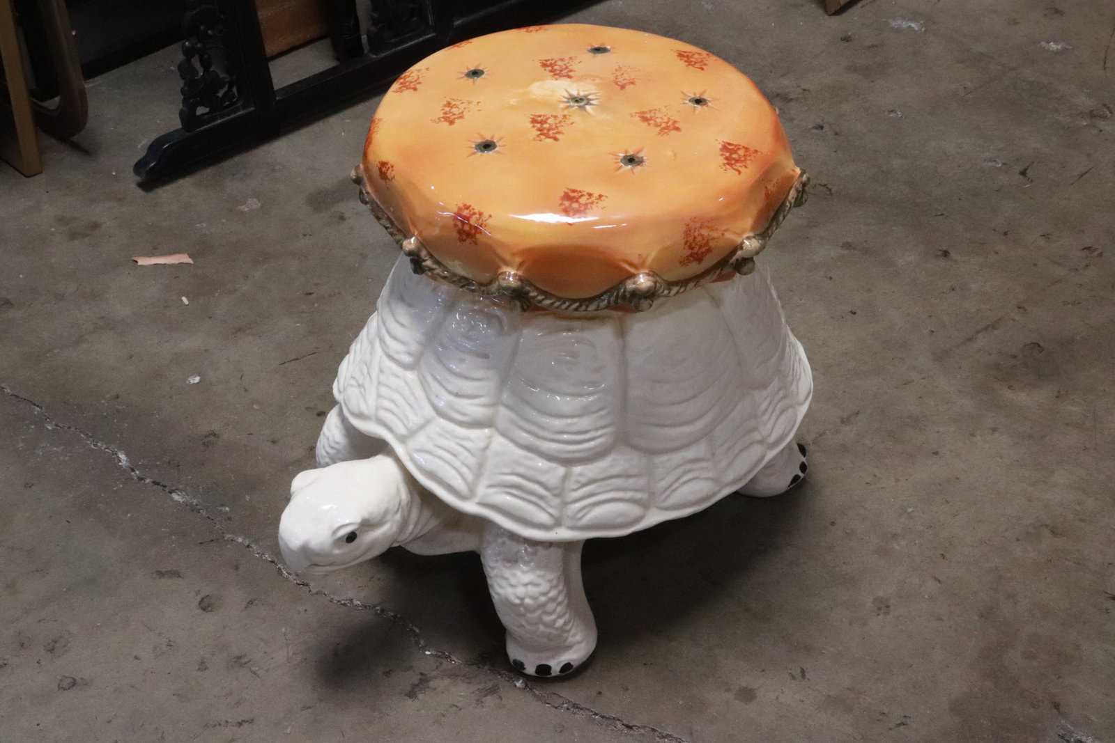 A porcelain garden stool in the form of elephant: A porcelain garden stool in the form of elephant, 16.85"H