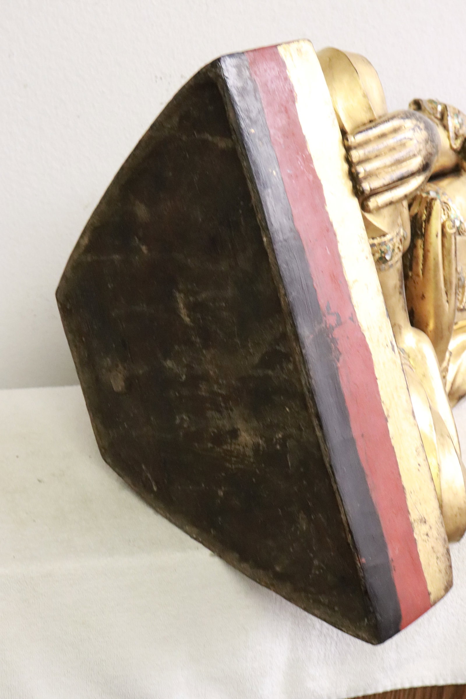 large 17th/18th c. Thai gilt lacquer statue of deity w/ cerificate - 9