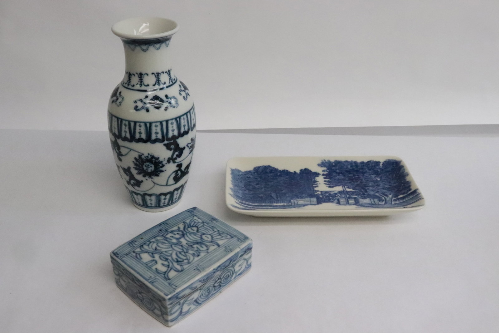 3 pieces Chinese antique blue and white porcelain: 3 pieces Chinese antique blue and white porcelain; a box (1.4"x2.6"x3.3"), a vase (6.3"x2.9"dia), and a rectangular plate (1"x6.65"x3.4")