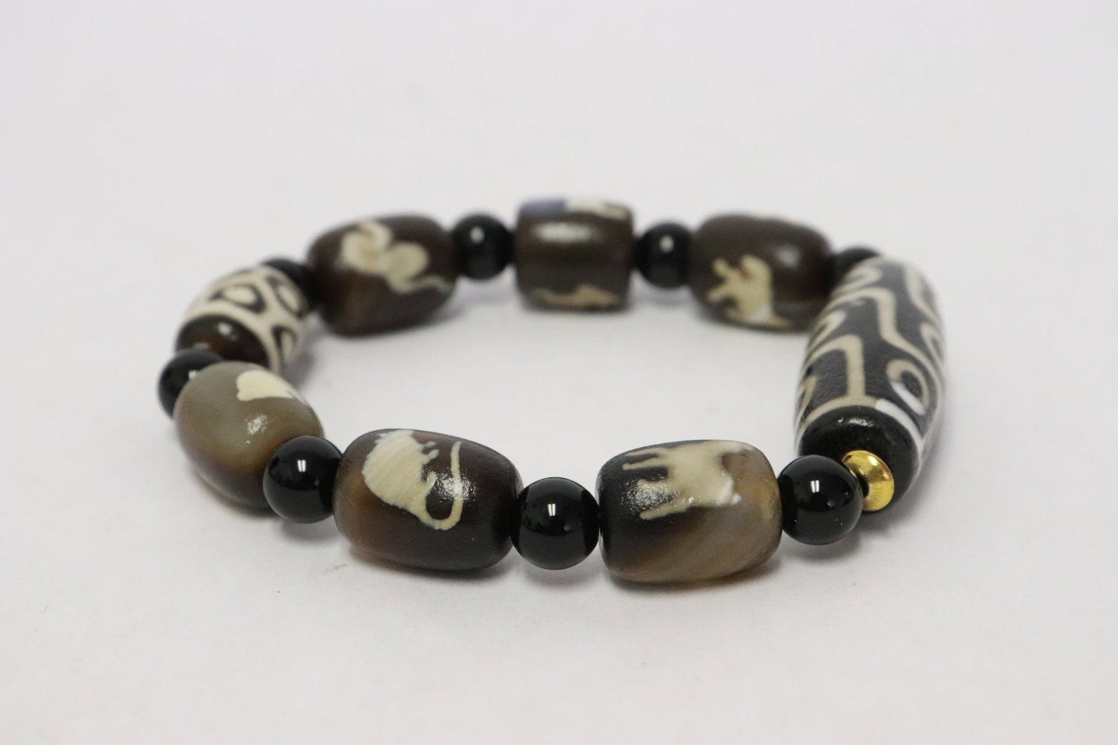 4 bracelets - 10