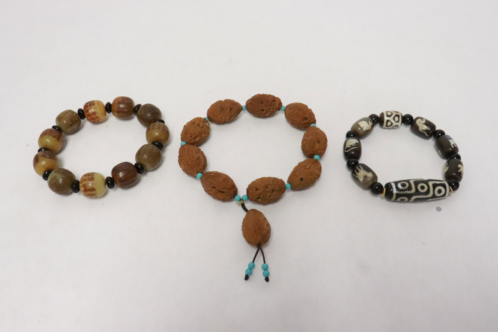 4 bracelets - 2