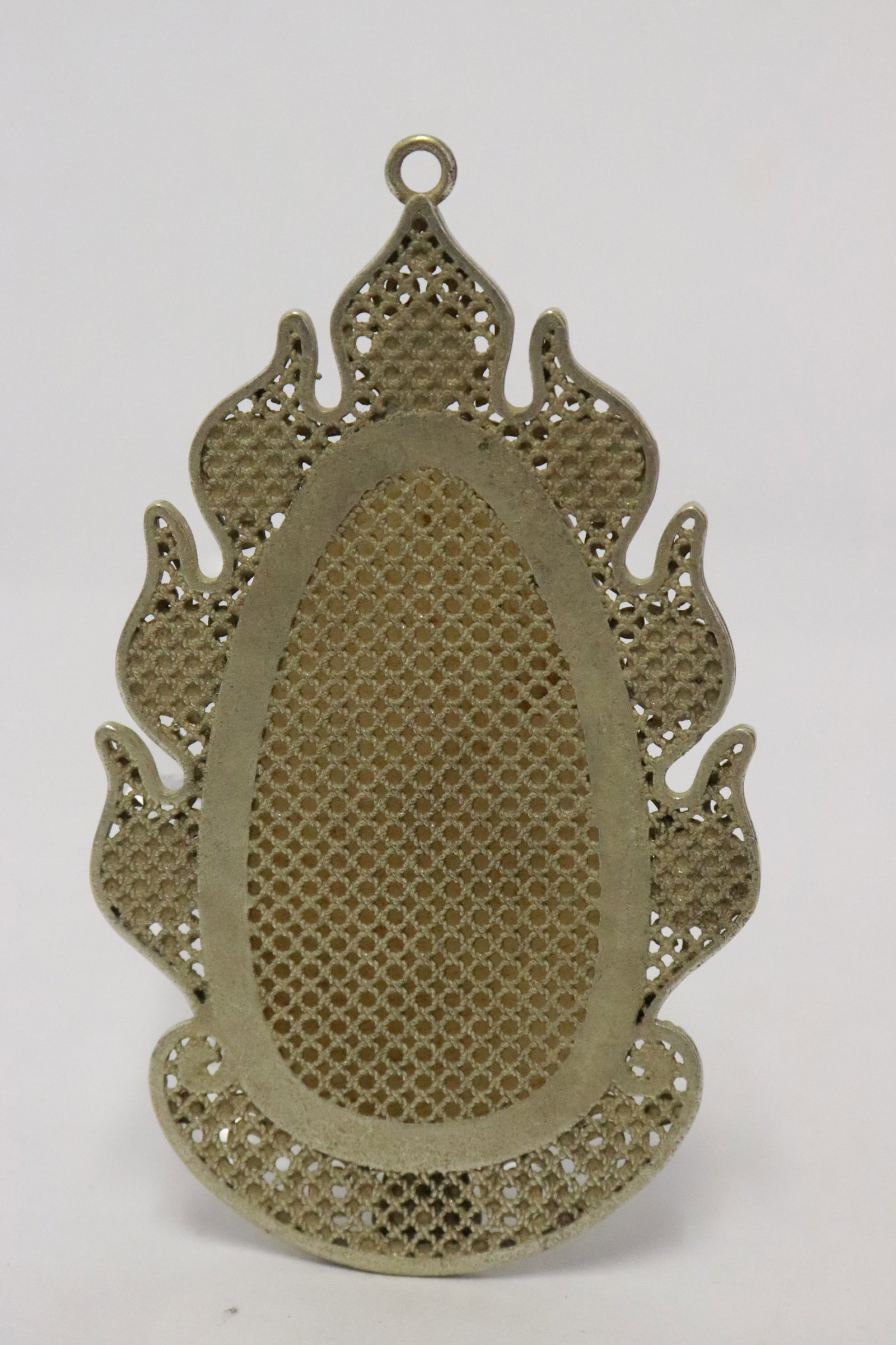 2 ornaments with jade like insert - 3