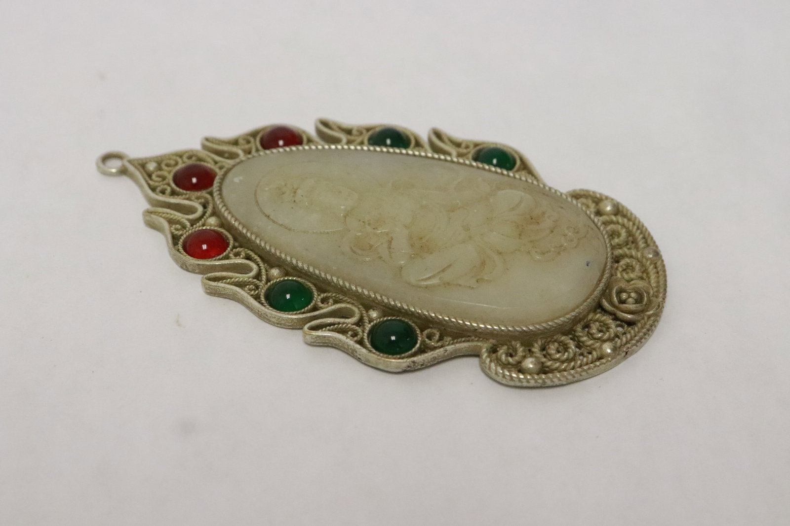 2 ornaments with jade like insert - 4