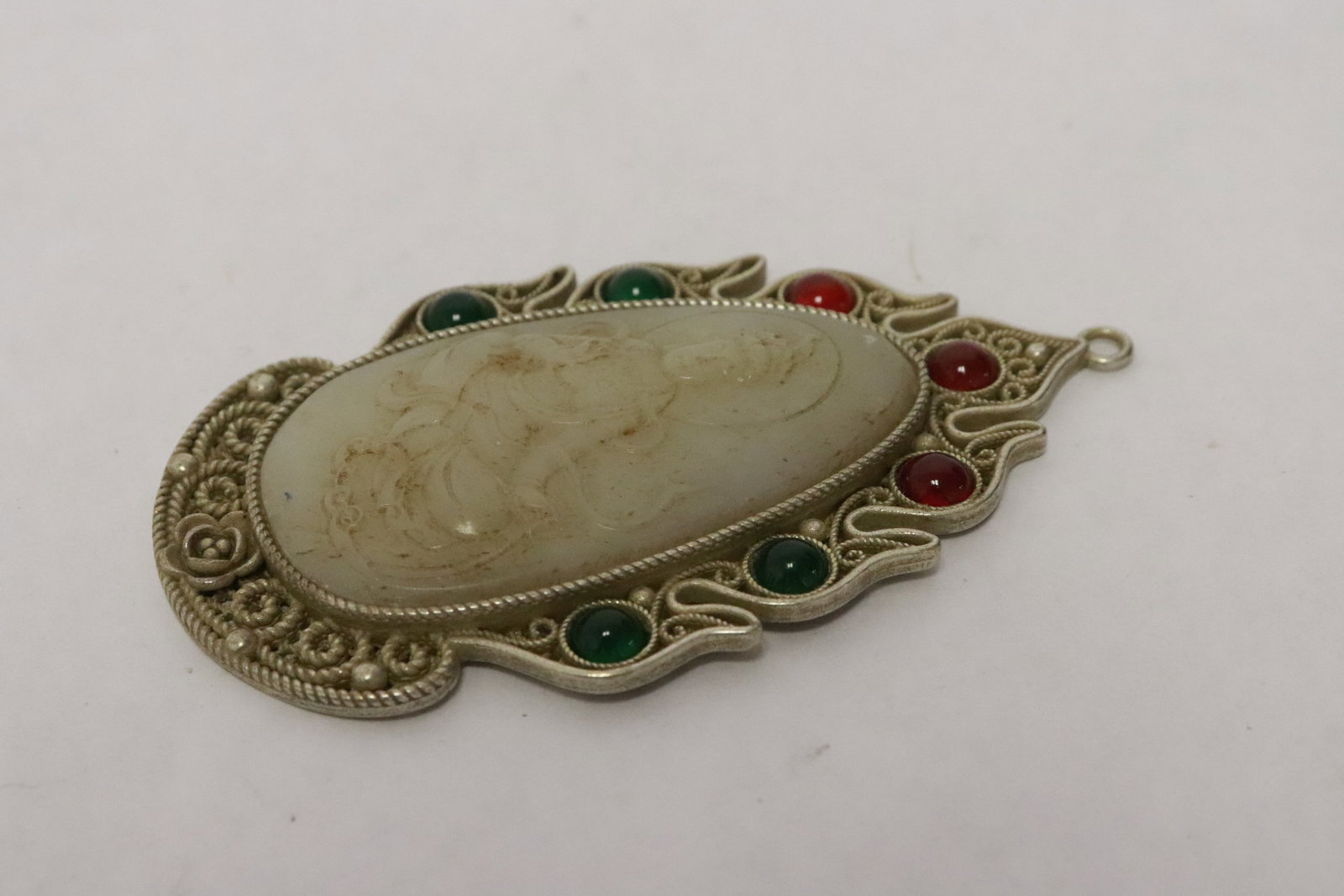2 ornaments with jade like insert - 5