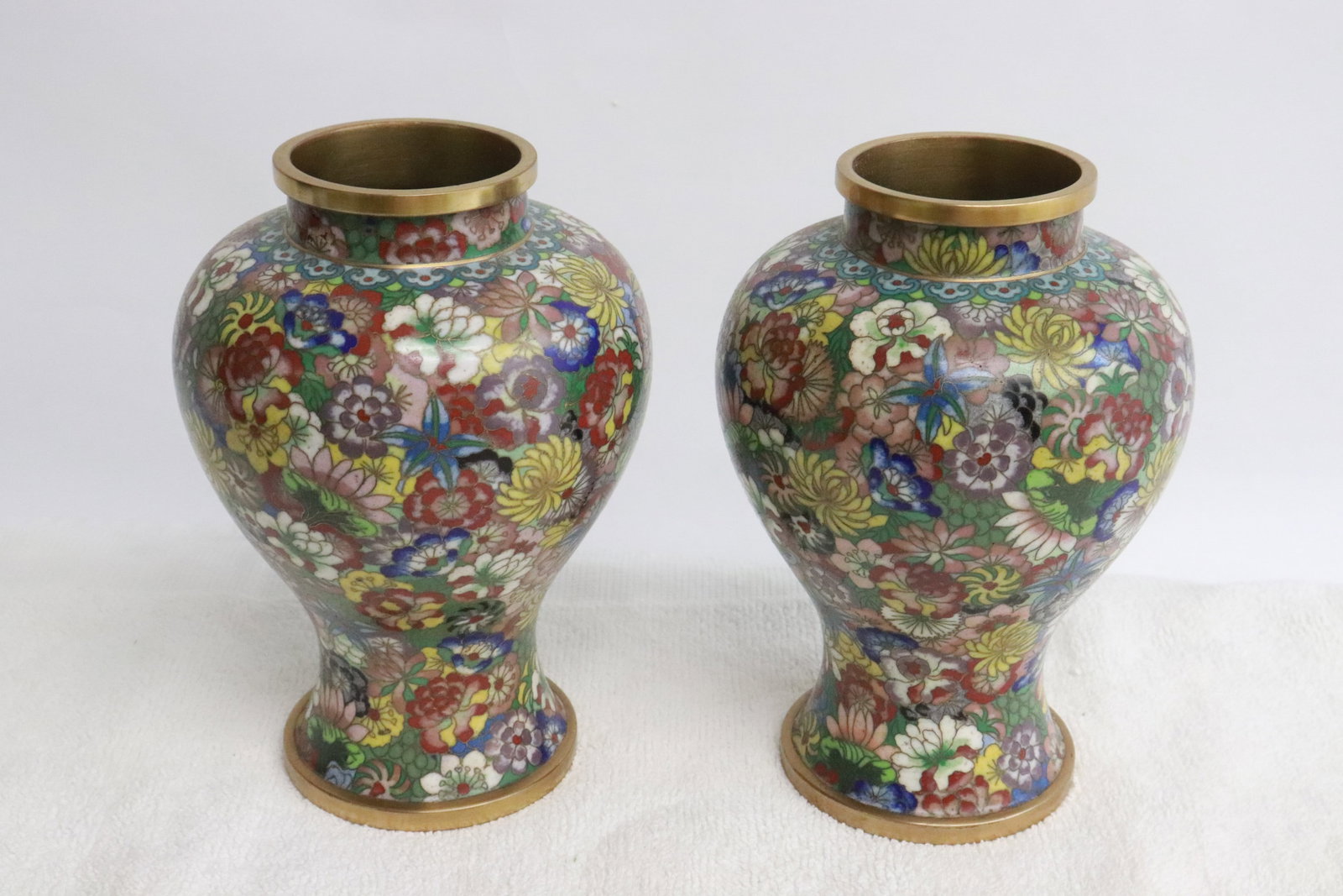 Pair Chinese cloisonne vases: Pair Chinese cloisonne vases, 5.5"x3.85"dia ea