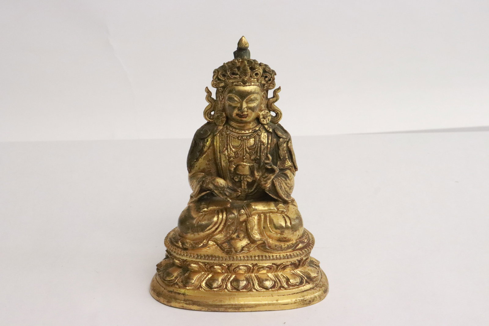 Chinese 18th/19th c. gilt bronze sculpture of deity: An important Chinese 18th/19th century gilt bronze sculpture of deity, an extremely fine example, 4.65"H