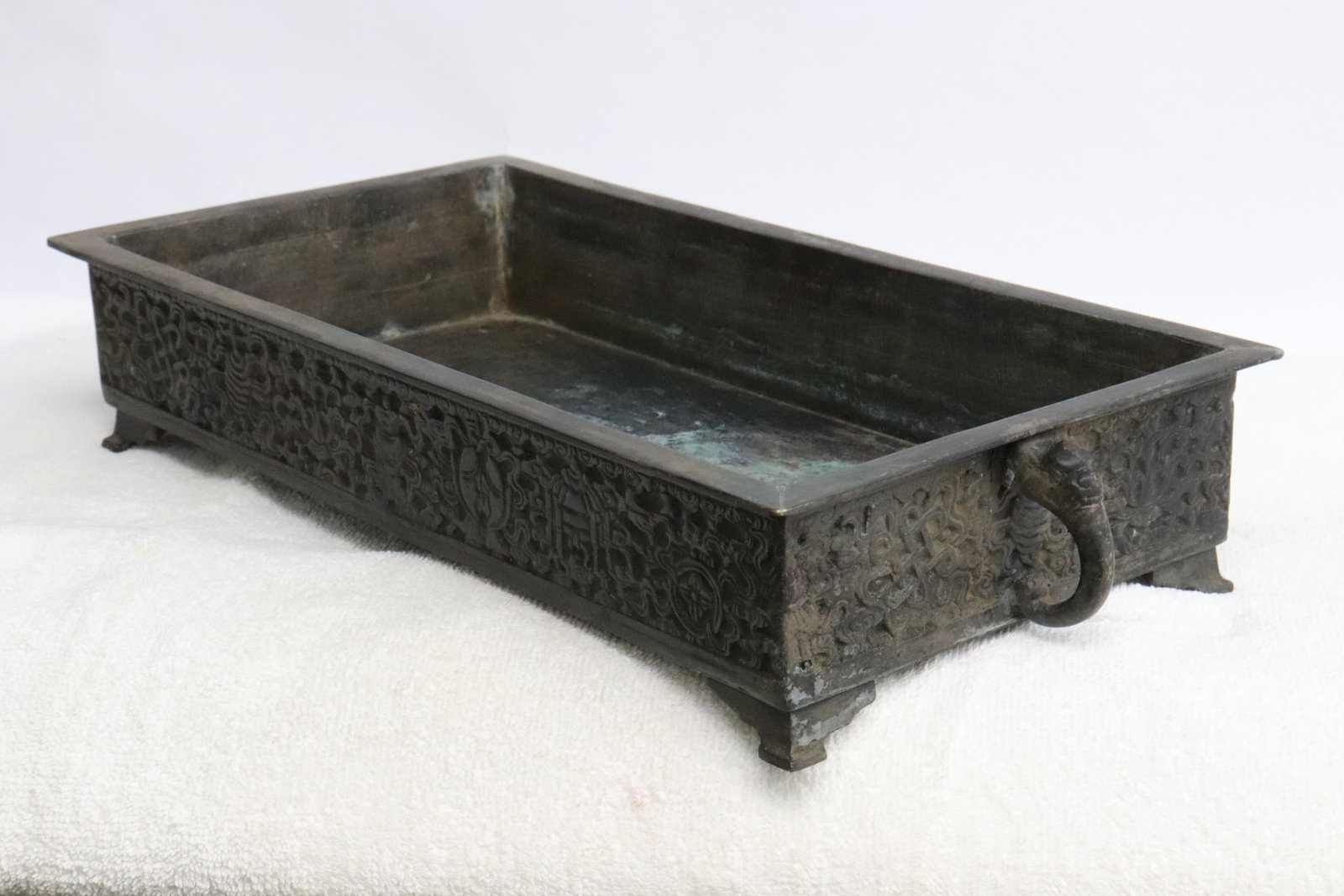 Antique Chinese bronze rectangular planter - 6