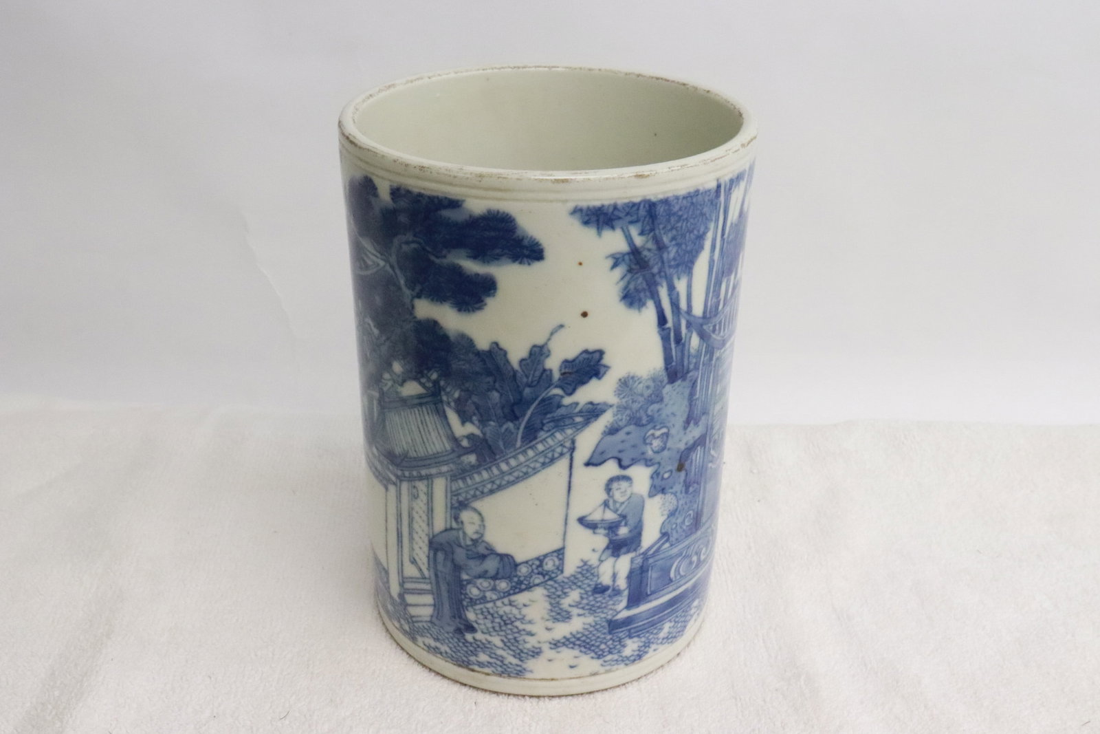 Chinese blue and white porcelain brush holder (1 of 7)