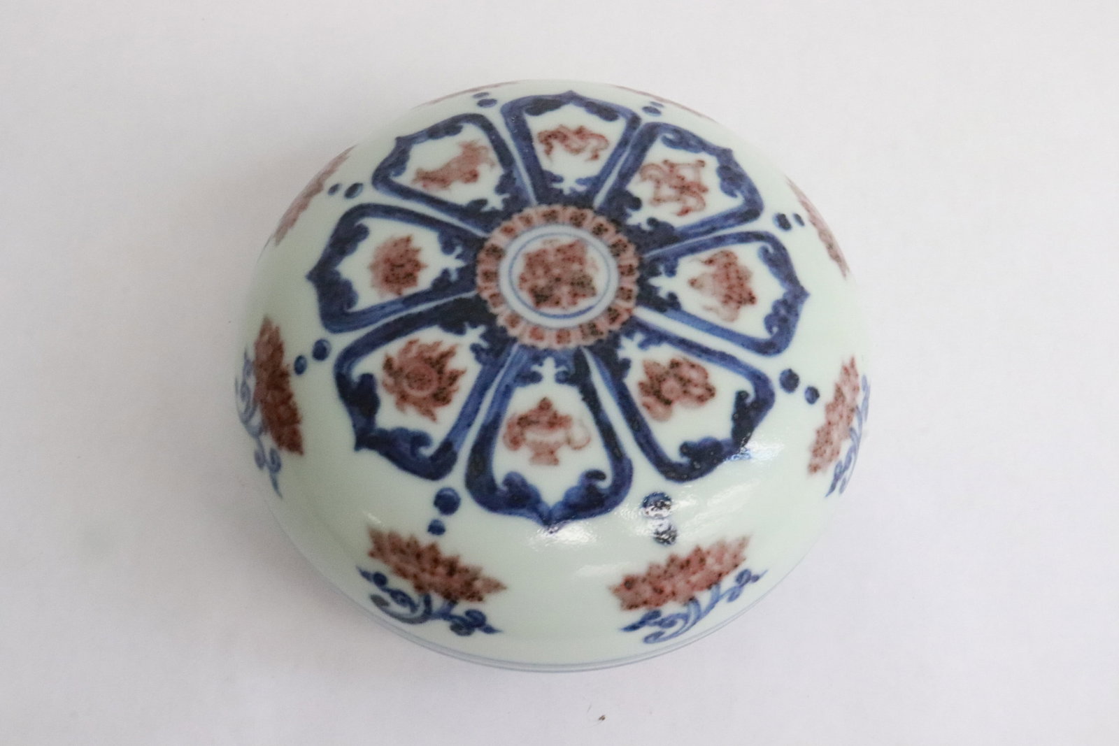 Chinese blue, red & white porcelain covered box (1 of 7)