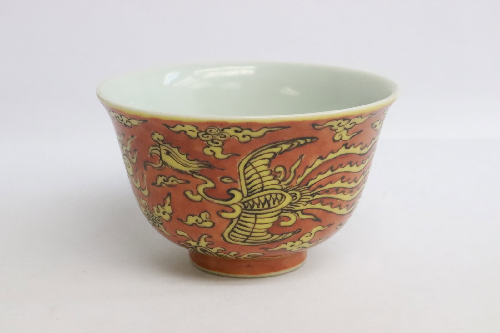 Fine Chinese famille rose porcelain tea cup (1 of 6)