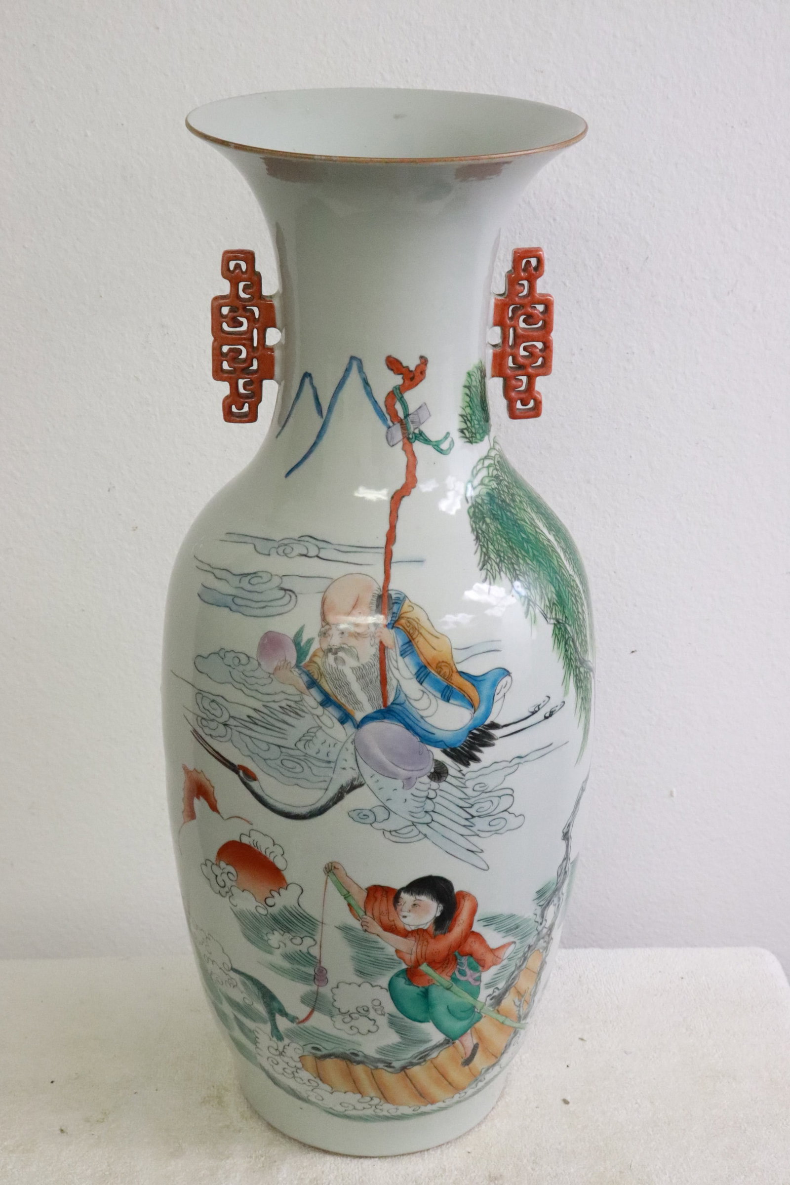 Beautiful Chinese famille rose porcelain vase (1 of 9)