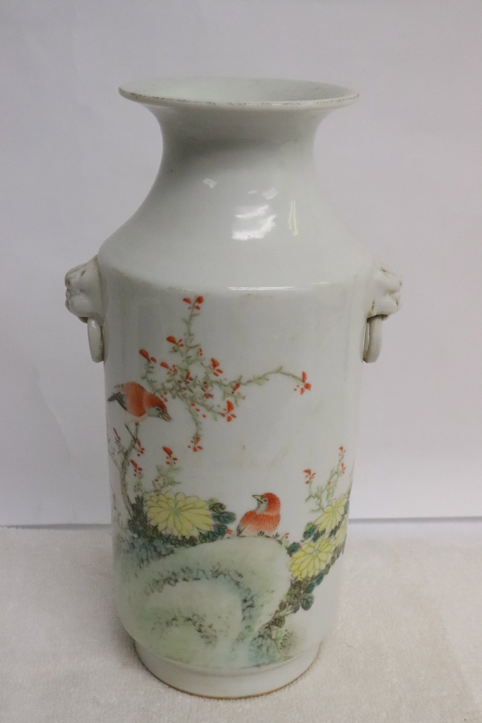 Very fine Chinese famille rose porcelain straight vase: Very fine Chinese famille rose porcelain straight vase, 9.4"x5.15"x4.25"