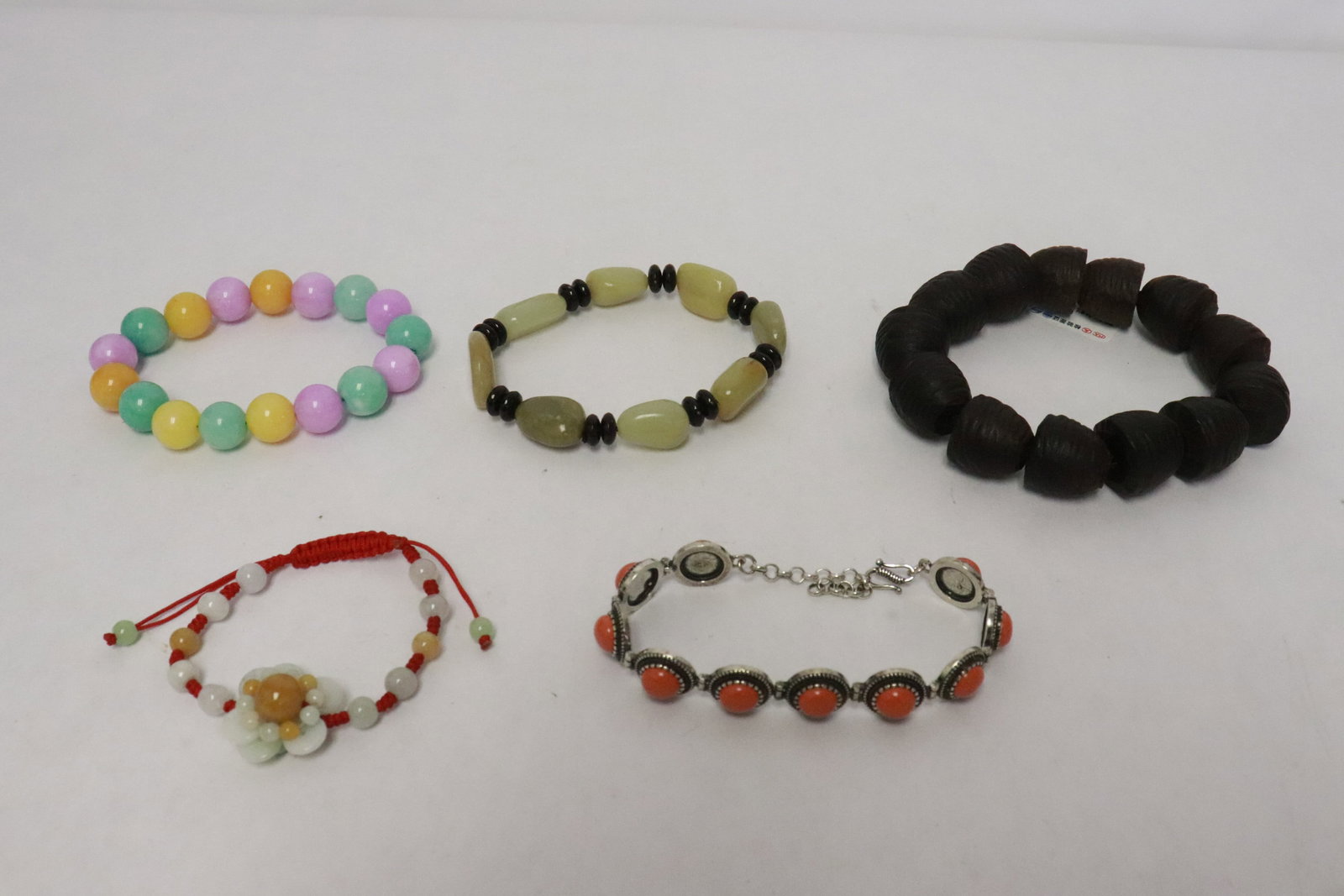 6 bracelets: 6 bracelets (beads:0.25"x0.25"dia - 0.7"x0.7"dia)