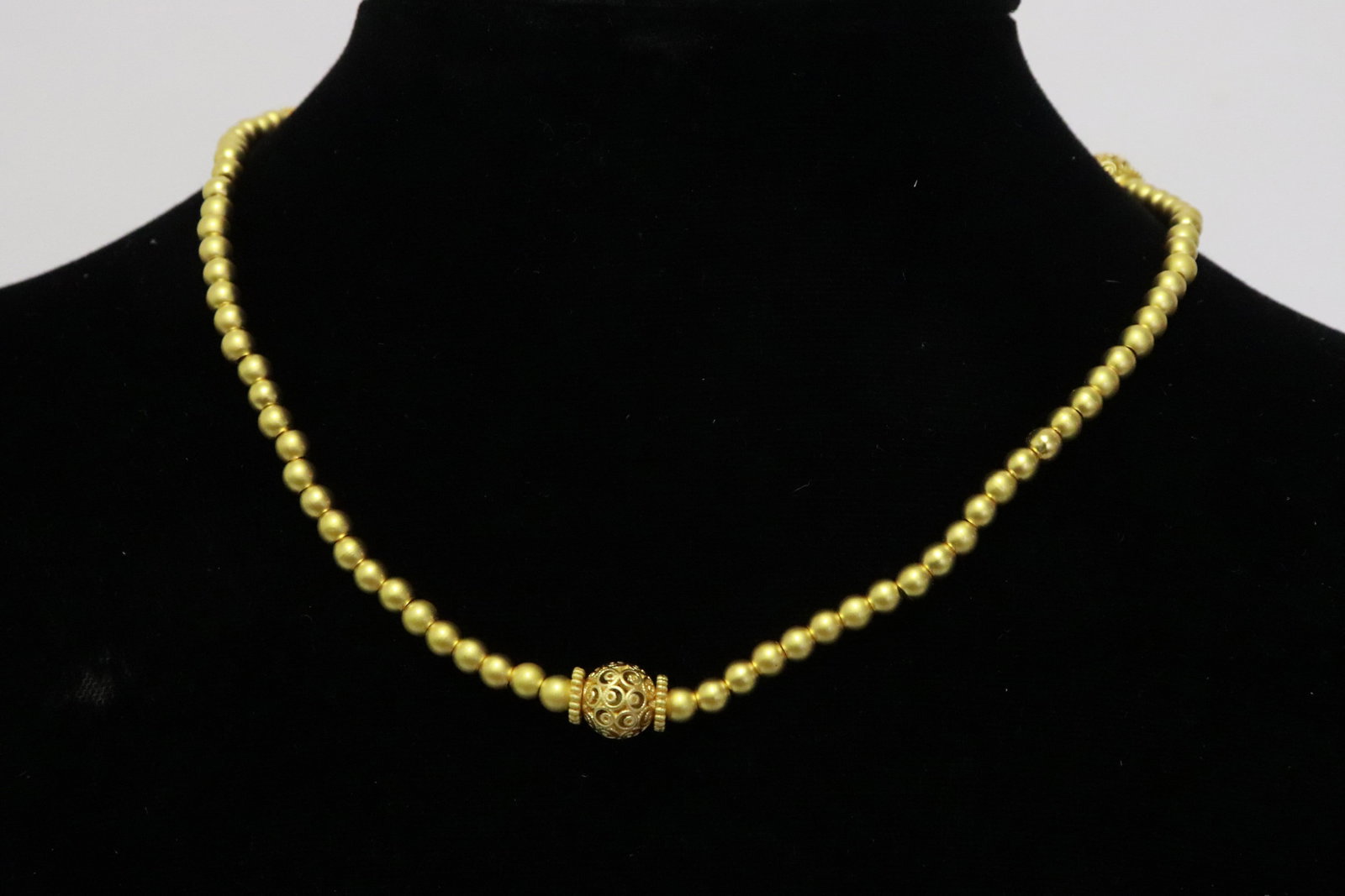 5 necklaces - 7