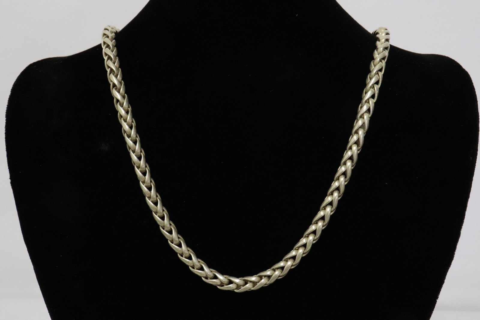 5 necklaces - 8