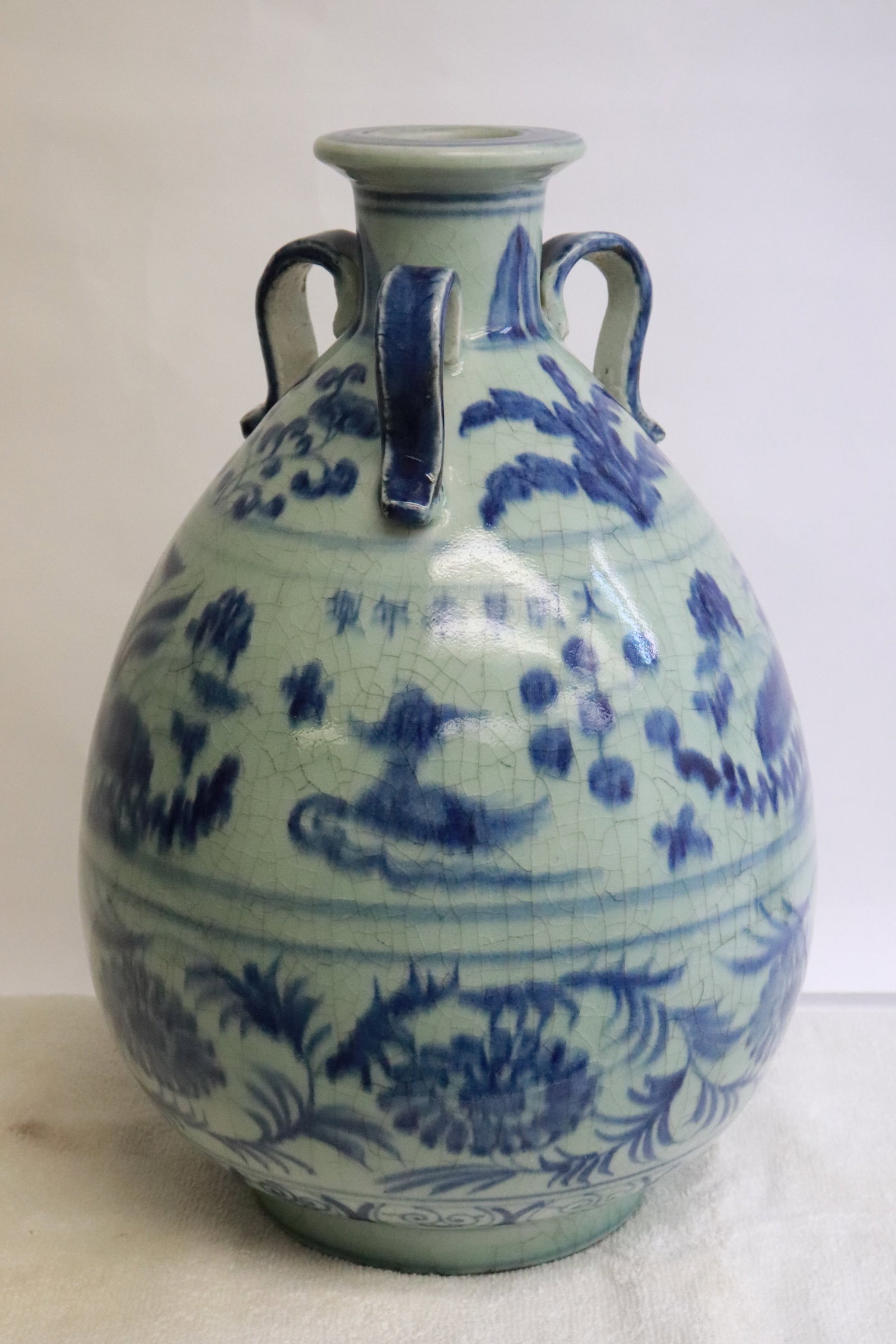 Chinese b&w porcelain triple handle porcelain vase (1 of 10)
