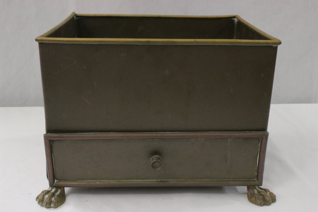 rare antique copper cigar & cigarette waste bucket: A rare antique copper cigar and cigarette waste bucket, 9.15"Hx13.6"x10.85"