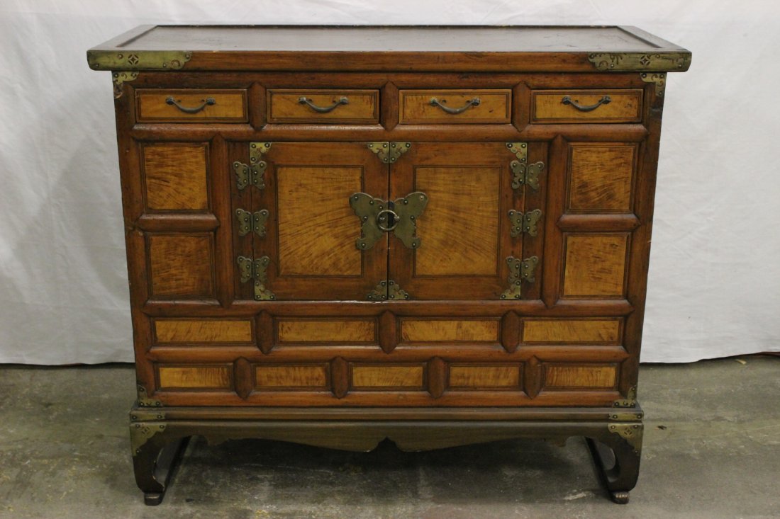 Antique Korean blanket chest: Antique Korean blanket chest, 33"Hx38.7"x16.8"