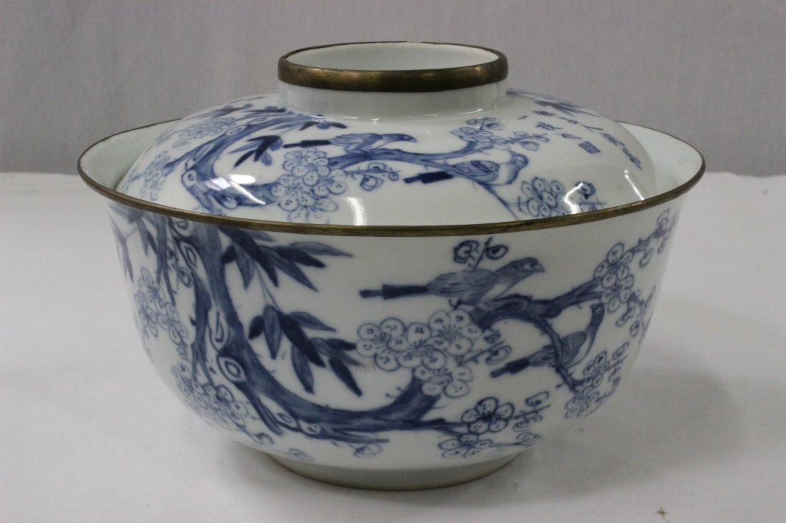 Chinese vintage b&w porcelain covered tureen: Chinese vintage blue and white porcelain covered tureen painted with birds and plum tree (top edge minor chip), 5.5"Hx8.2"dia