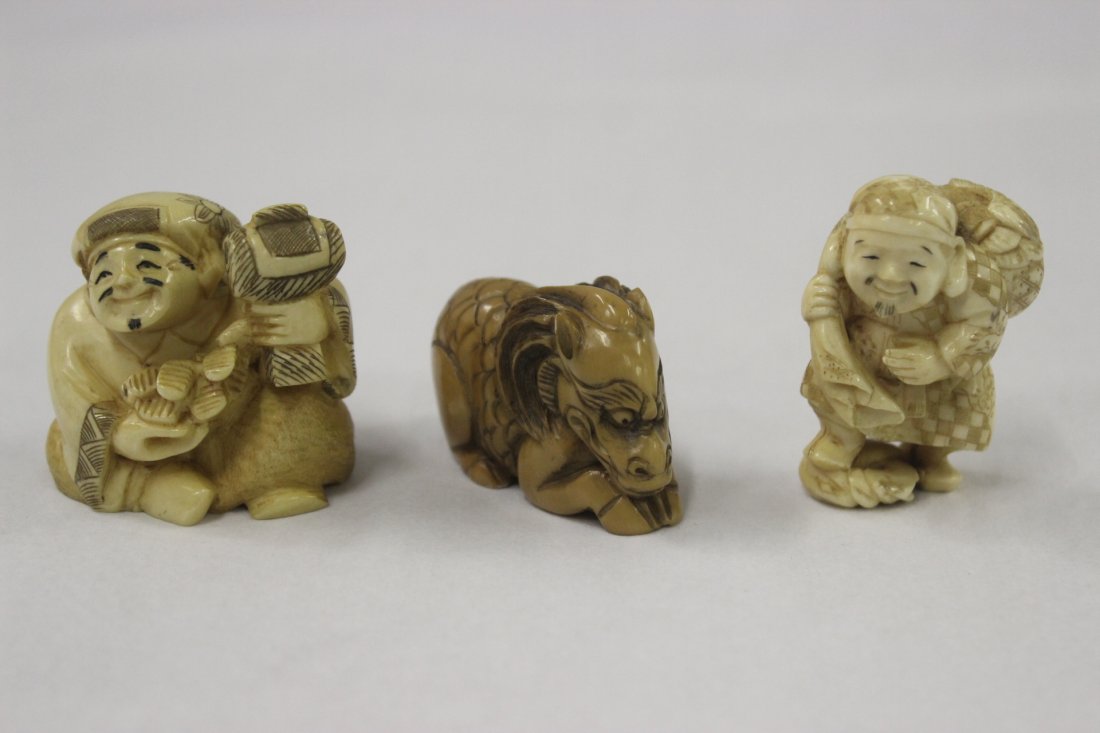 3 Japanese ivory carved Netsuke: 3 Japanese ivory carved Netsuke, 1.6"H, 1.75"H, 1.2"H