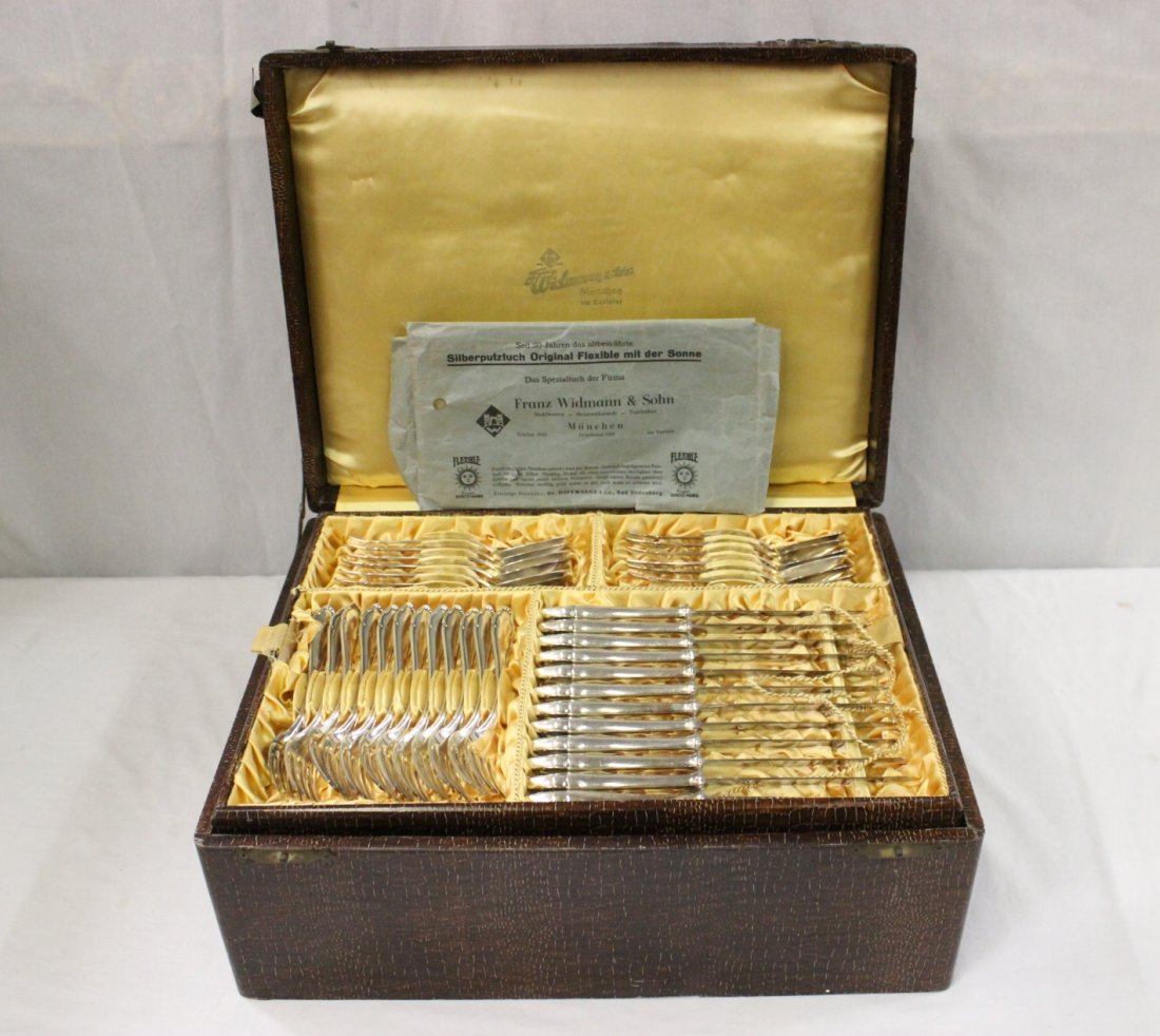 Antique large Germany s/p dinner flatware set: Antique large Germany silverplate dinner flatware set by Franz Widmann and Sohn; including 12 dinner knives, 12 dinner forks, 12 dinner spoons, 10 lunch knives, 11 lunch forks, 11 salad forks, 9 tea s