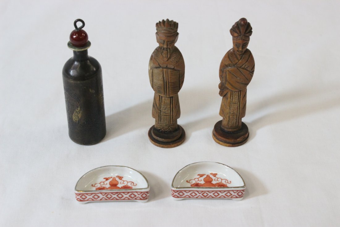 5 misc. items: Brass snuff bottle (3.2"H) engraved with figure, 2 porcelain snuff dishes (0.45"Hx1.6"x0.9" each), 2 bone carved figures (3.5"H, 3.4"H)