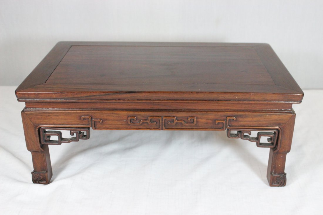 Chinese vintage rosewood table top pedestal: A fine Chinese vintage rosewood table top pedestal, 6"Hx15.35"x10"