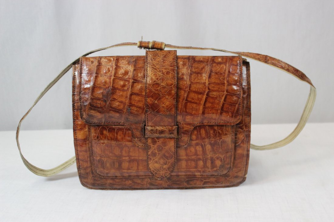 Genuine alligator skin bag (1 of 10)