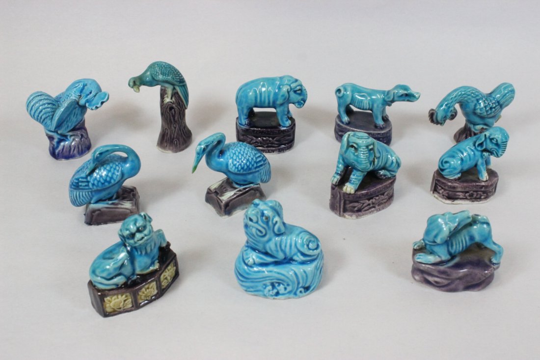 12 Chinese 19th/20th c. export porcelain miniatures (1 of 10)