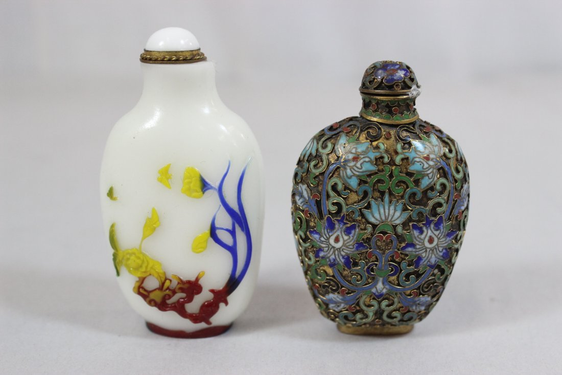 2 snuff bottles (1 of 10)