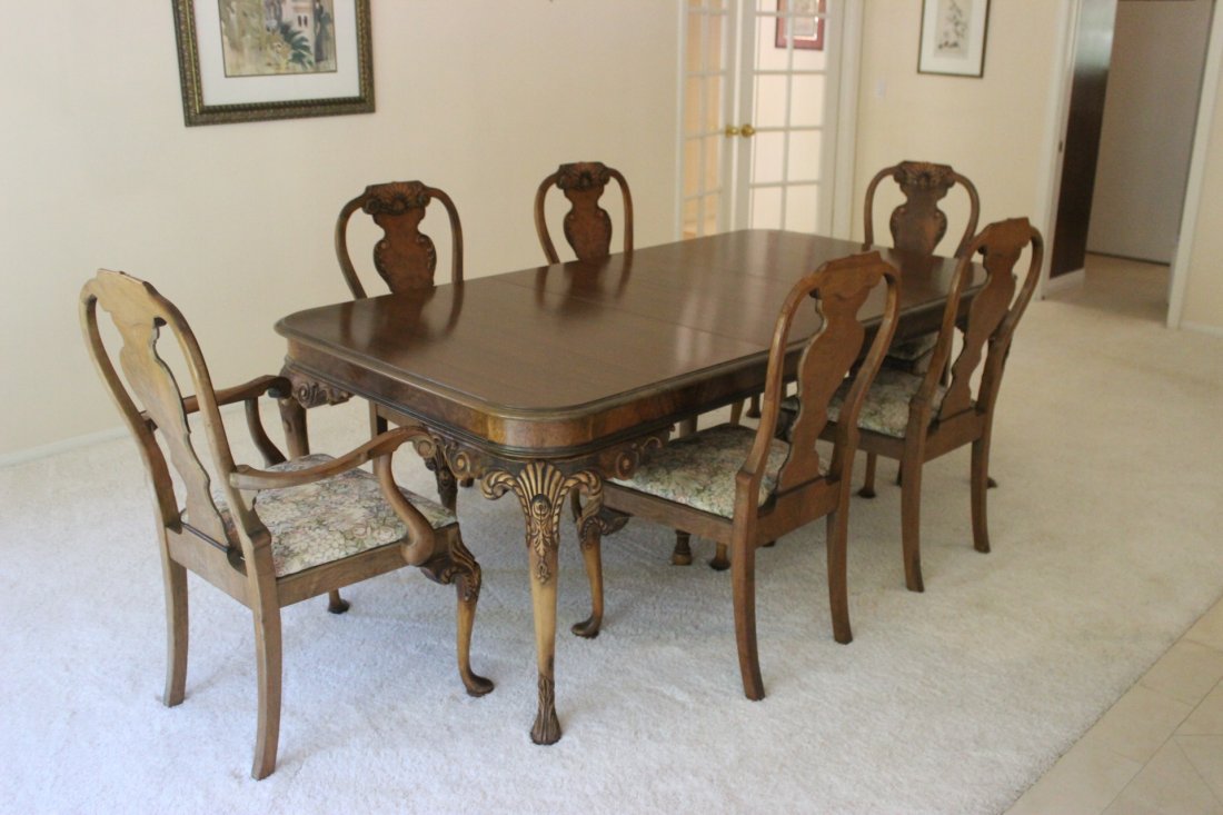 19th/20th c. Berkey & Gay dining room set