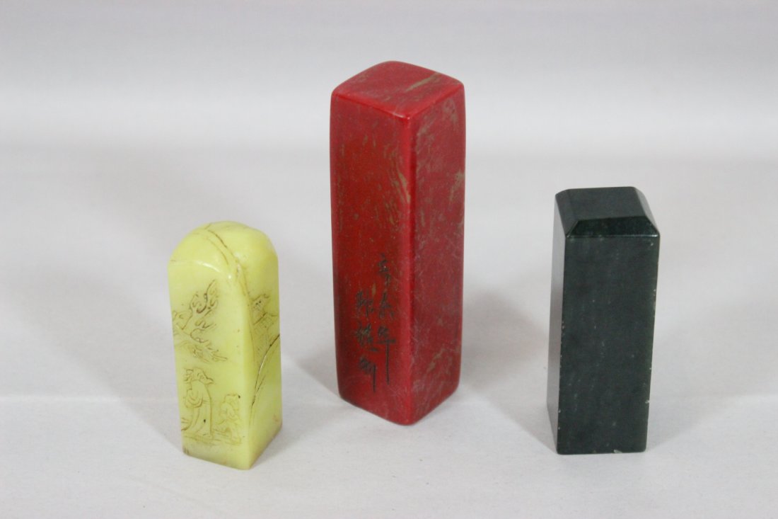 3 Chinese shoushan stone seals (1 of 10)