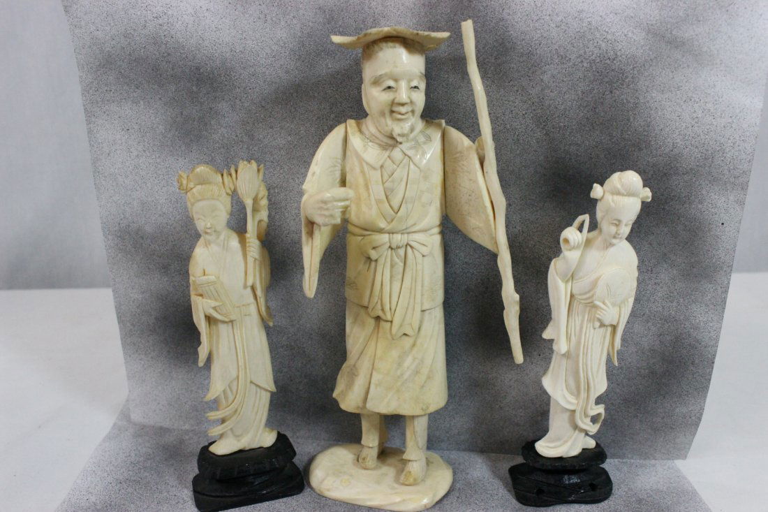 3 Chinese early 20th century ivory carvings (1 of 10)
