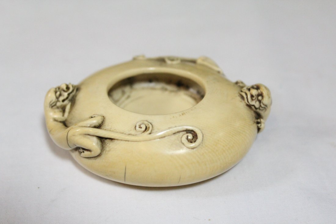 Chinese antique ivory carved brush wash (1 of 10)