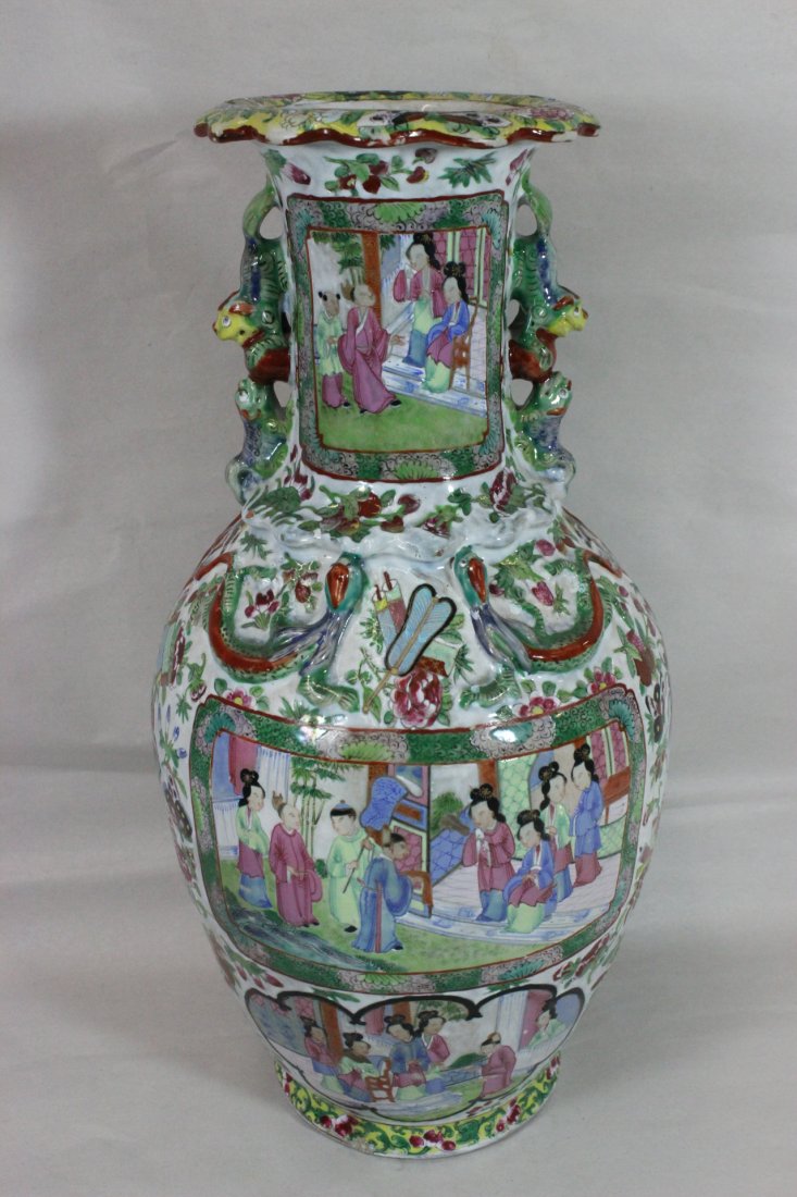Chinese antique rose canton porcelain vase (1 of 10)